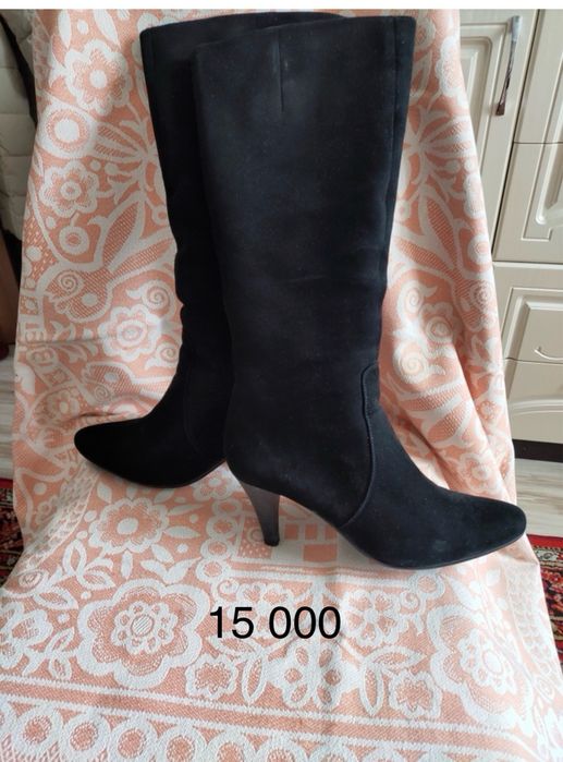 Продам 40размер женские