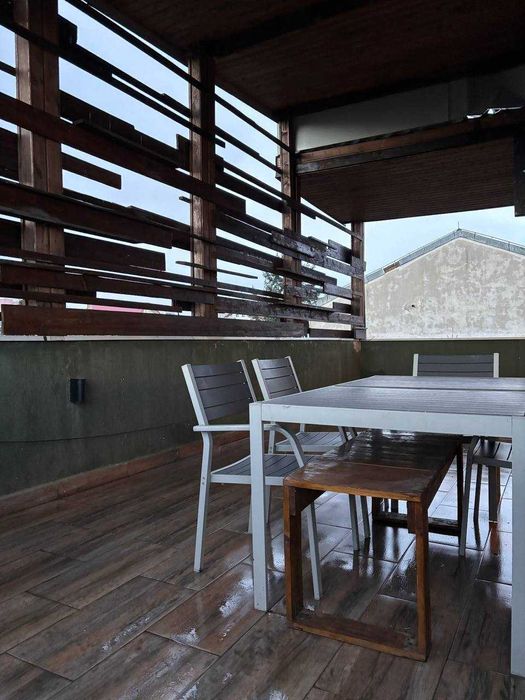 Vila in Baneasa,  langa Herastrau, intre Str. Garlei-Dobrogeanu Gherea