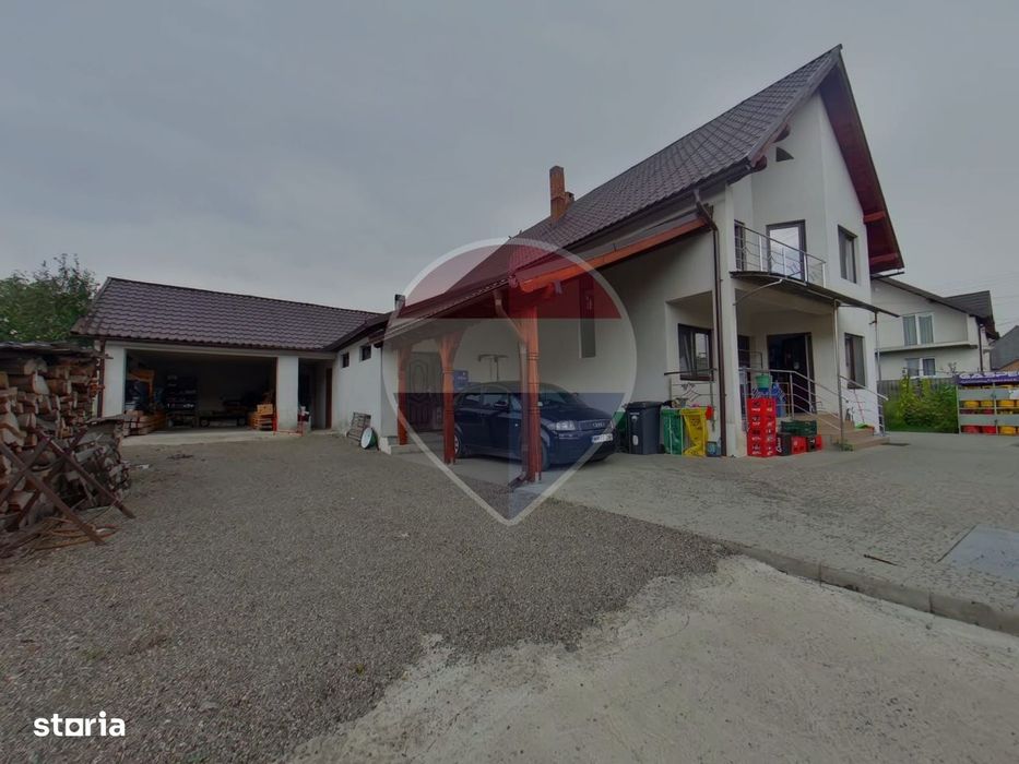 Casă / Vilă cu 4 camere de vânzare