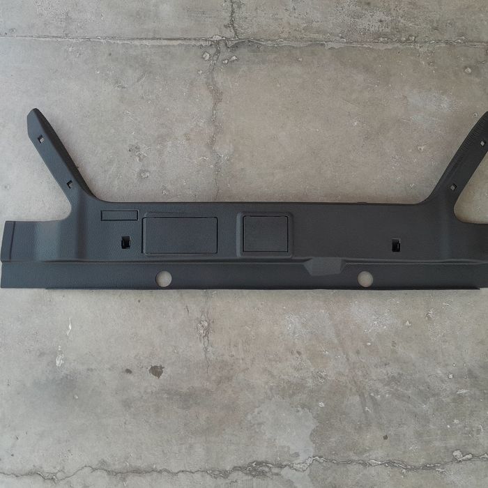 124 обшивка под капот, локеры