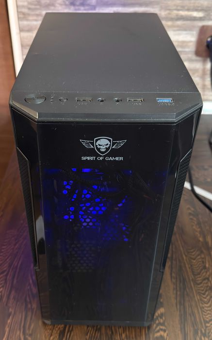 Геймърски компютър i7 RX 570 4GB GDDR5 RAM 16GB SSD 500GB