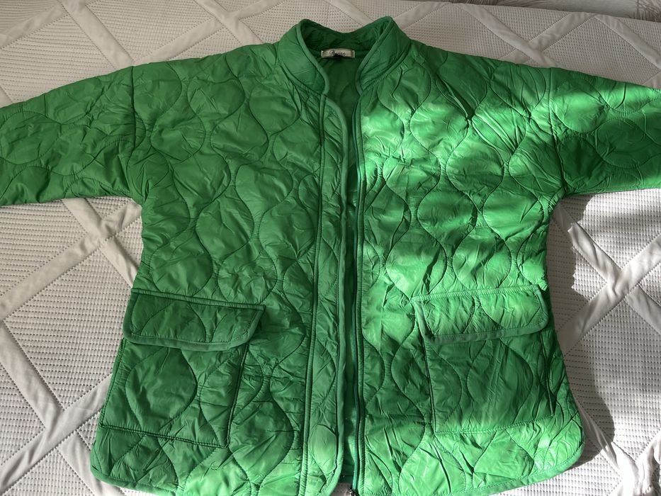 Весение куртки  продам