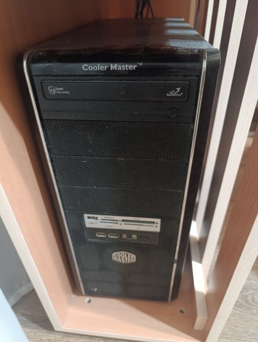 Компьютер с монитором