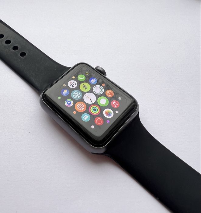 Продам apple watch series 3