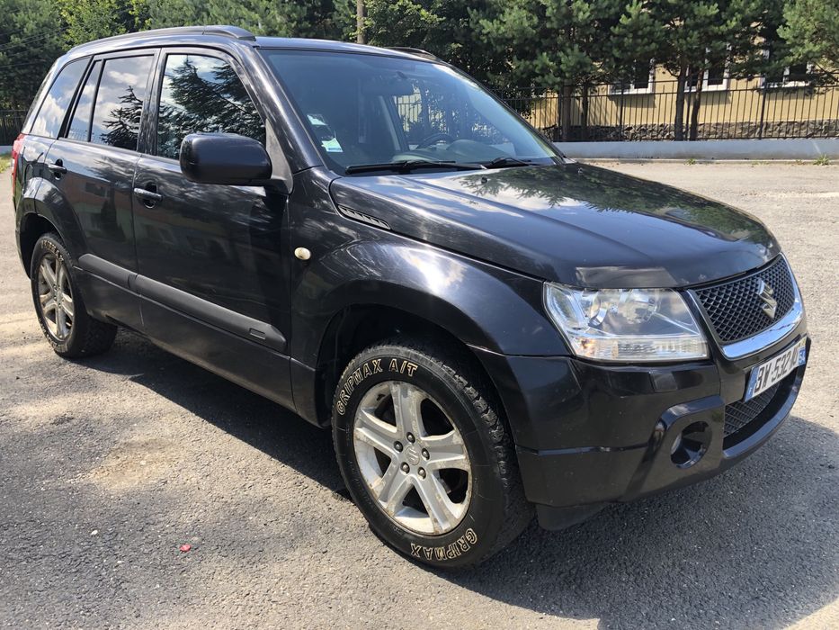 Suzuki Grand vitara 4*4 Navigatie pret fixx