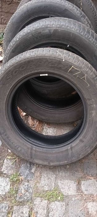Зимни гуми Pirelli 4 бр 215/65/17