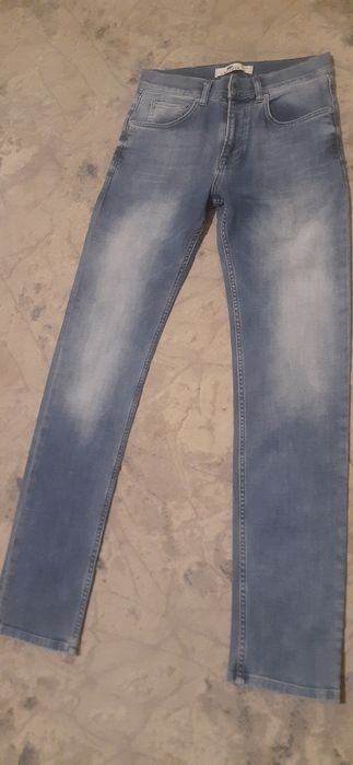 Мужские джинсы 30-31раз.Италия.