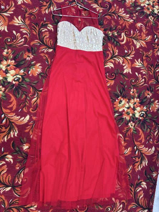 Продам платье в пол