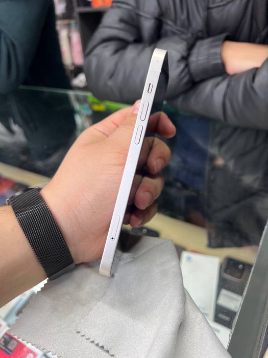 iPhone 12 128gb white