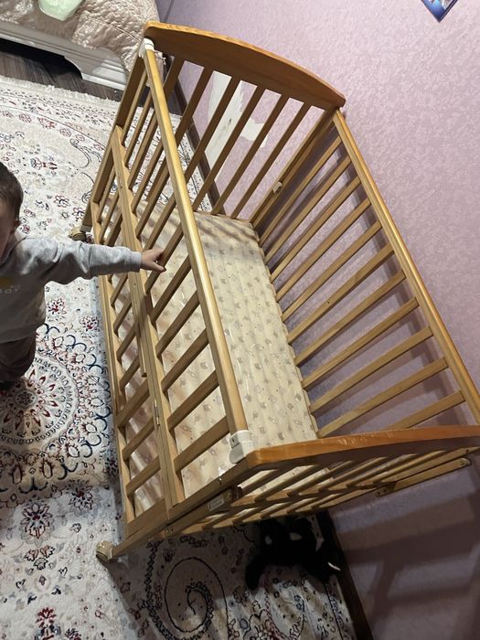 Продам манеж в хорошем состоянии