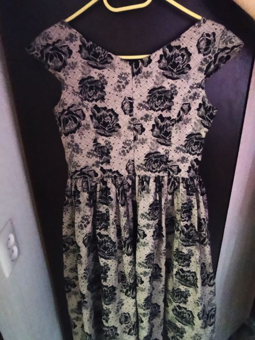 Продам вечернее платье в идеальном состоянии.