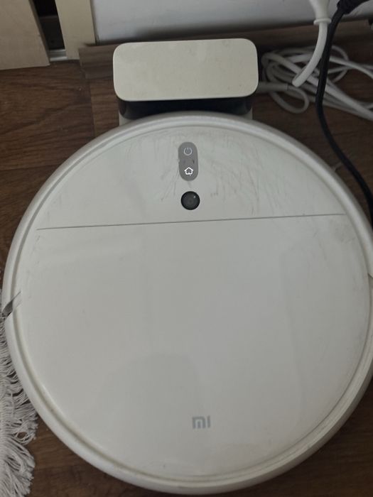 Продам робот пылесос Xiaomi Mi robot Vacuum mop