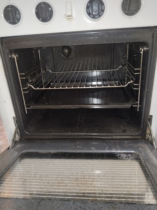 Продам электро плиту мечта