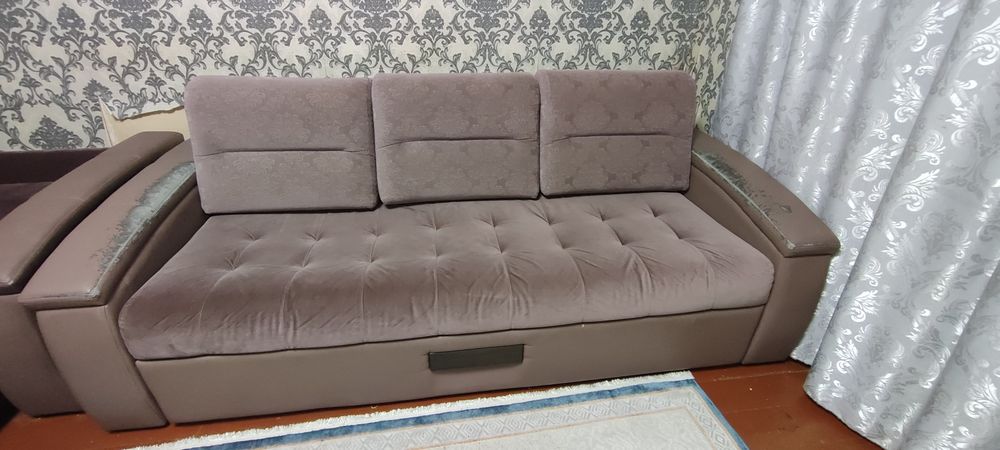 Продам диван тройку
