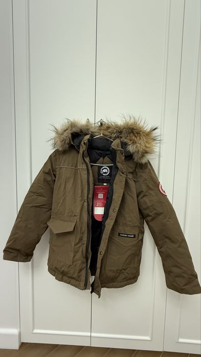 Пуховик canada goose