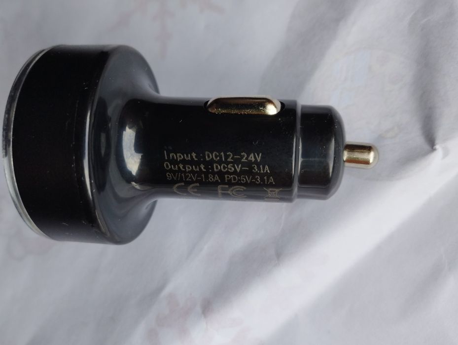 Încărcator 12 - 24 V pentru telefon, USB, C, voltmetru baterie