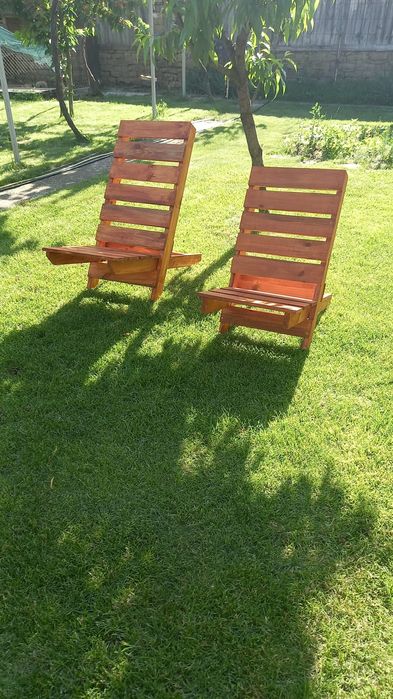 Стол шезлонг, Масив.