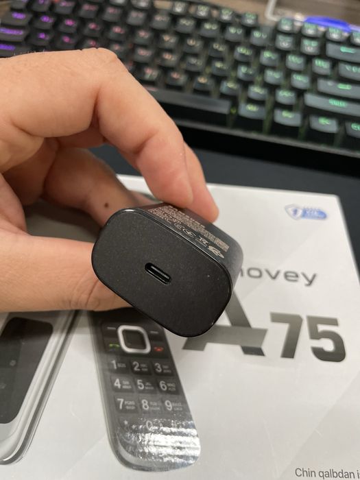 Novey A75 & Samsung original zaryadka
