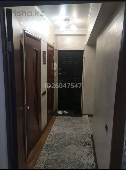 Продам квартиру 4 комнаты