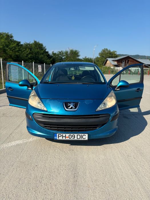 PEUGEOT 207