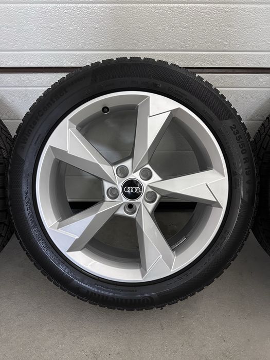 Оригинални 19 Цола Джанти Audi Q3 F3 Q3 8U със зимни гуми 235/50 R19