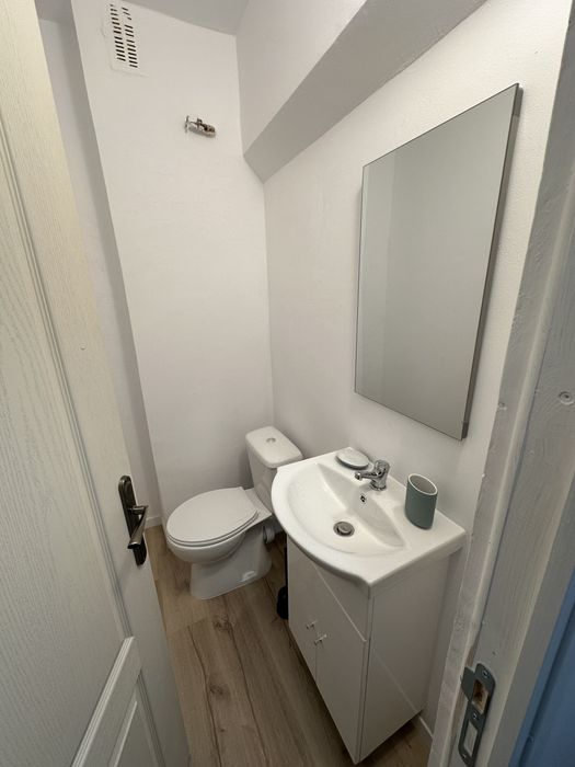 Apartament 4 camere de inchiriat