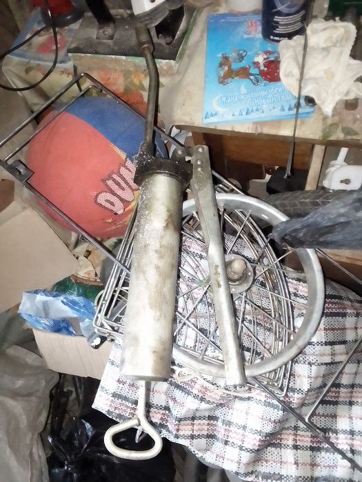 Шприц смазочный . нагнетатель