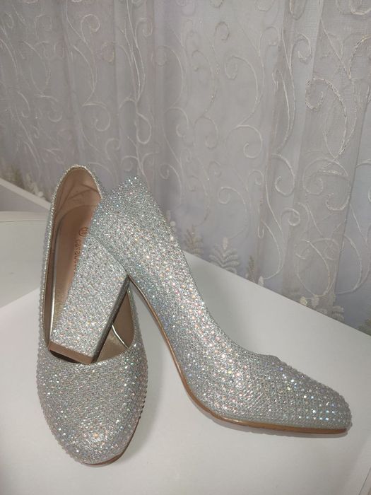 Holati juda yaxshi. Yengidey trubti