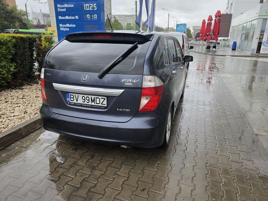 Vand Honda FR-V  model 2006