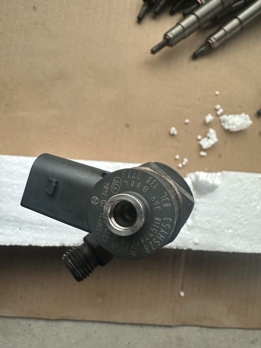 Vand injector Audi A3 A4 A5 177 cp Euro 5 CGL / CJC