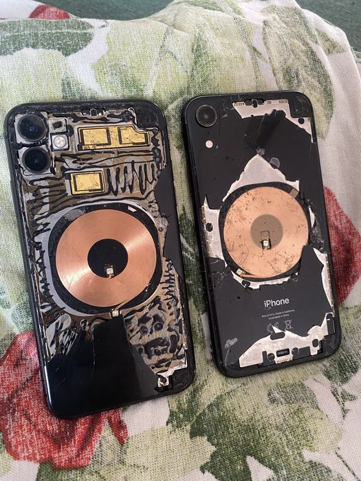 iPhone Xr и 11 на запчасти