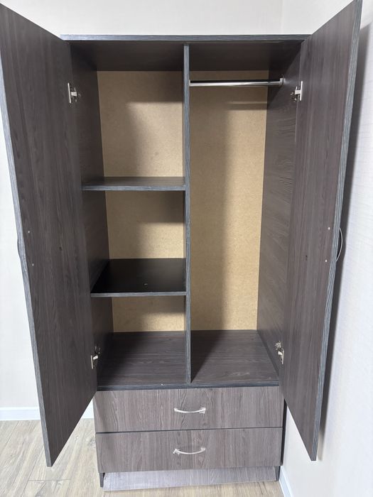 Шкаф в хорошем состоянии 180