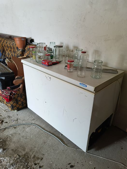 Продам морозильную камеру