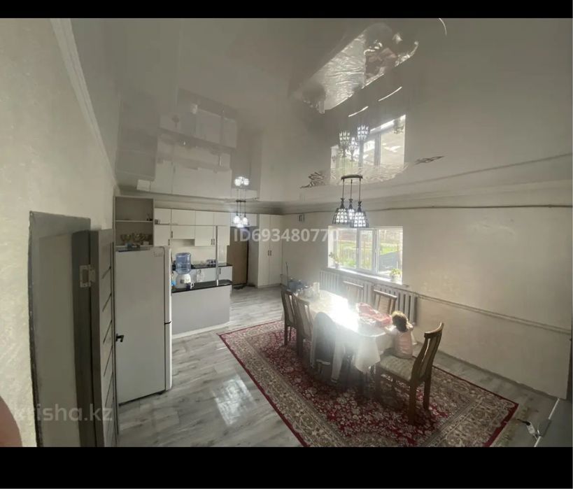 Продам дом из 6 комнат