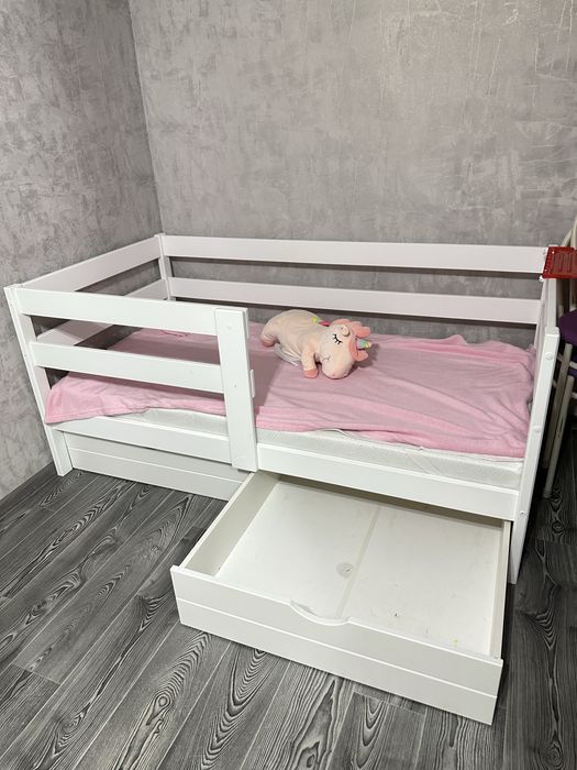Продаю детскую кровать