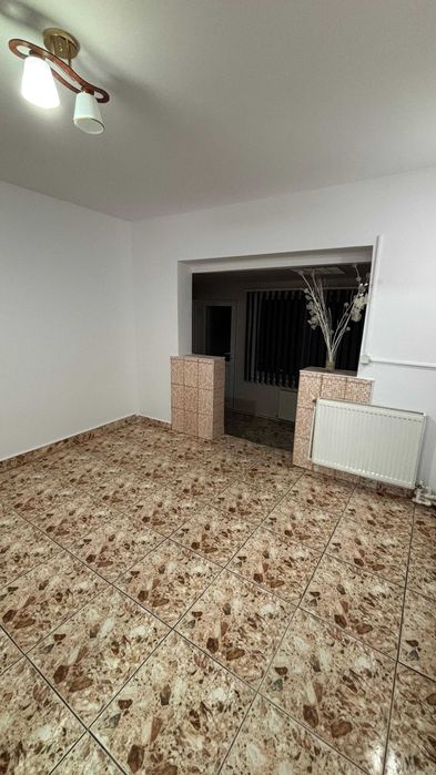 Apartament 3 camere|80MP|Pretabil activitate economica/ locuința