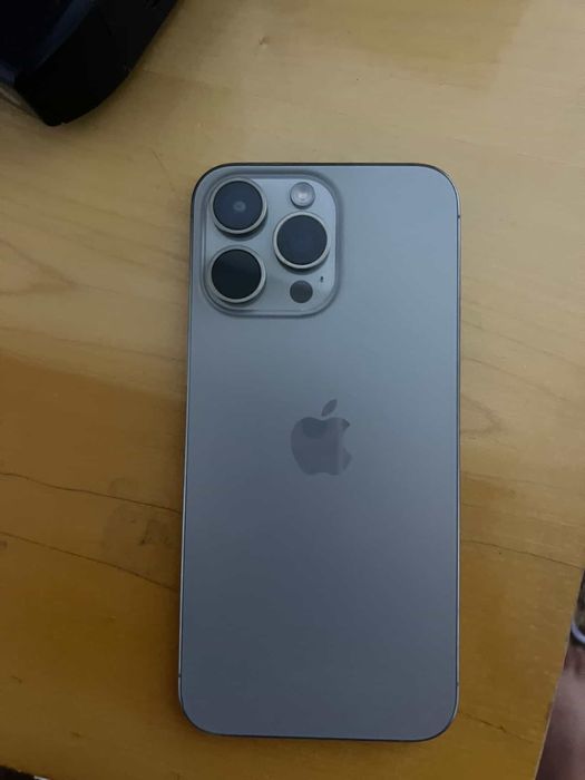 Vand schimb iphone 15 pro max 256gb