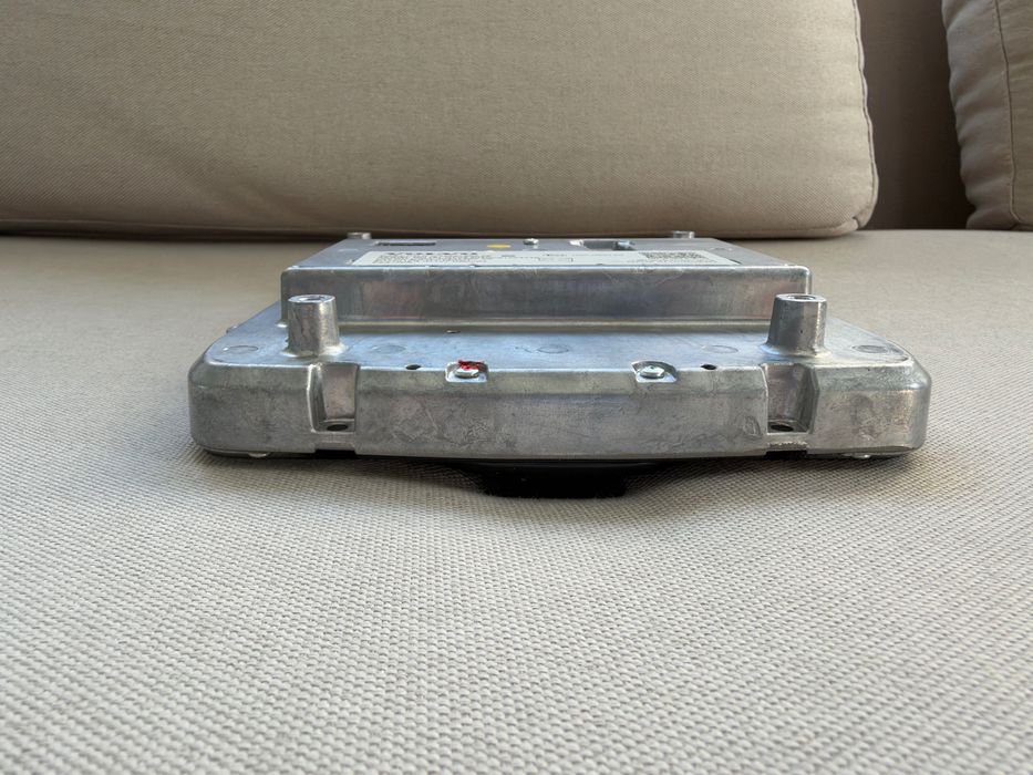 Display Volvo XC40 XC60 XC90 S60 V60 S90 V90 | OEM 32247465AA