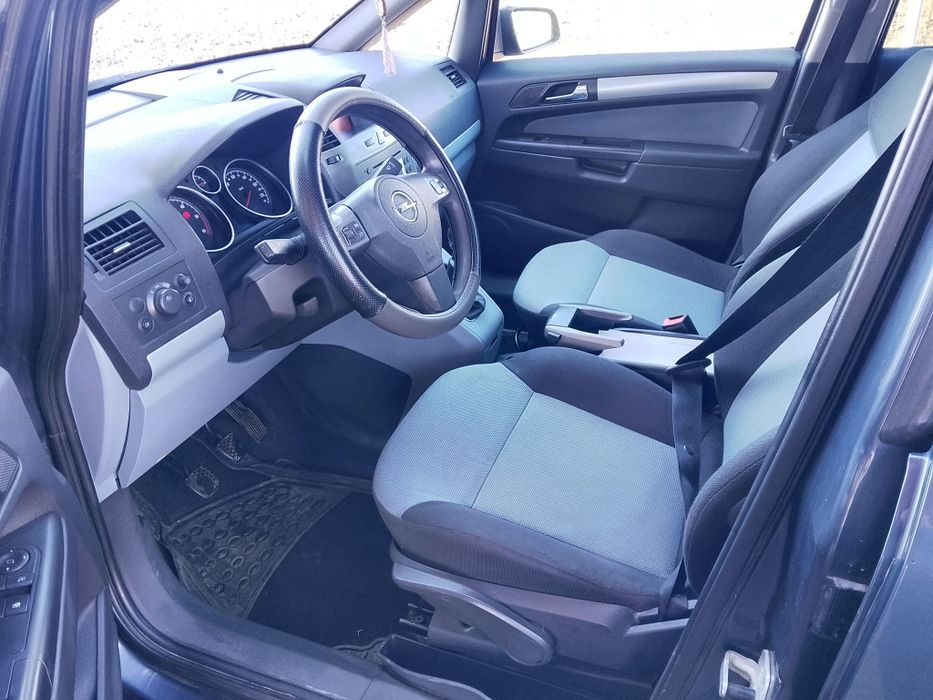 De vânzare Opel Zamfira b