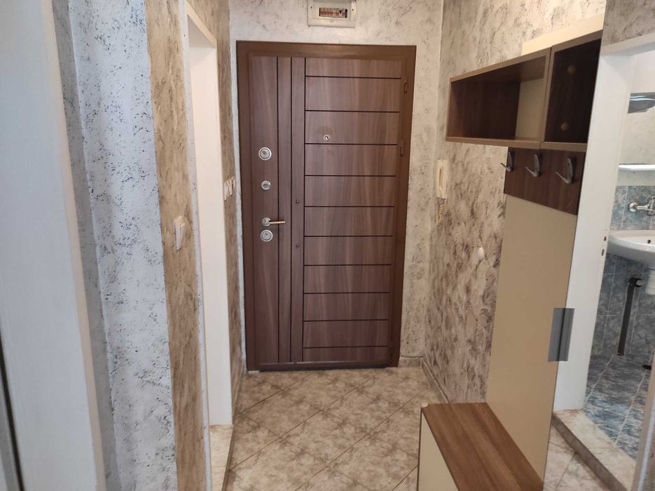 Продава се Двустаен апартамент в Асеновград - 70 кв.м за 1858 €/кв.м - Снимка #9