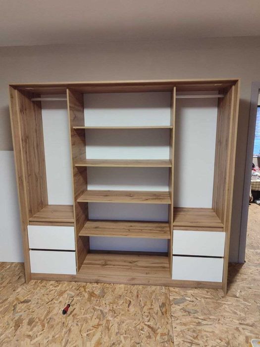 Сглобяване на мебели – Пазарджик