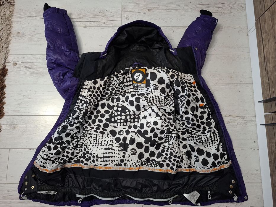 Volcom-Ориг.Дамско пухено ски яке!
