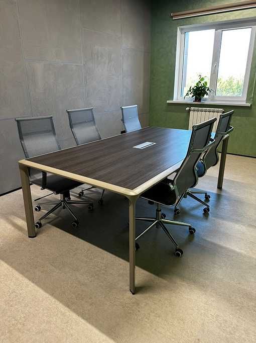 Конференц-стол на 8 человек
