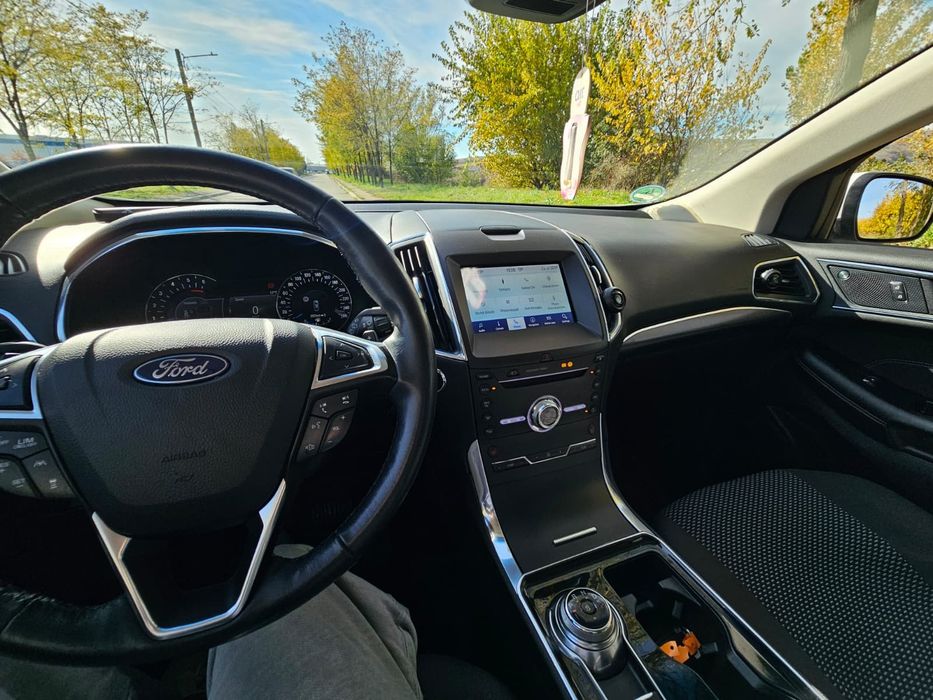 Ford Edge Titanium