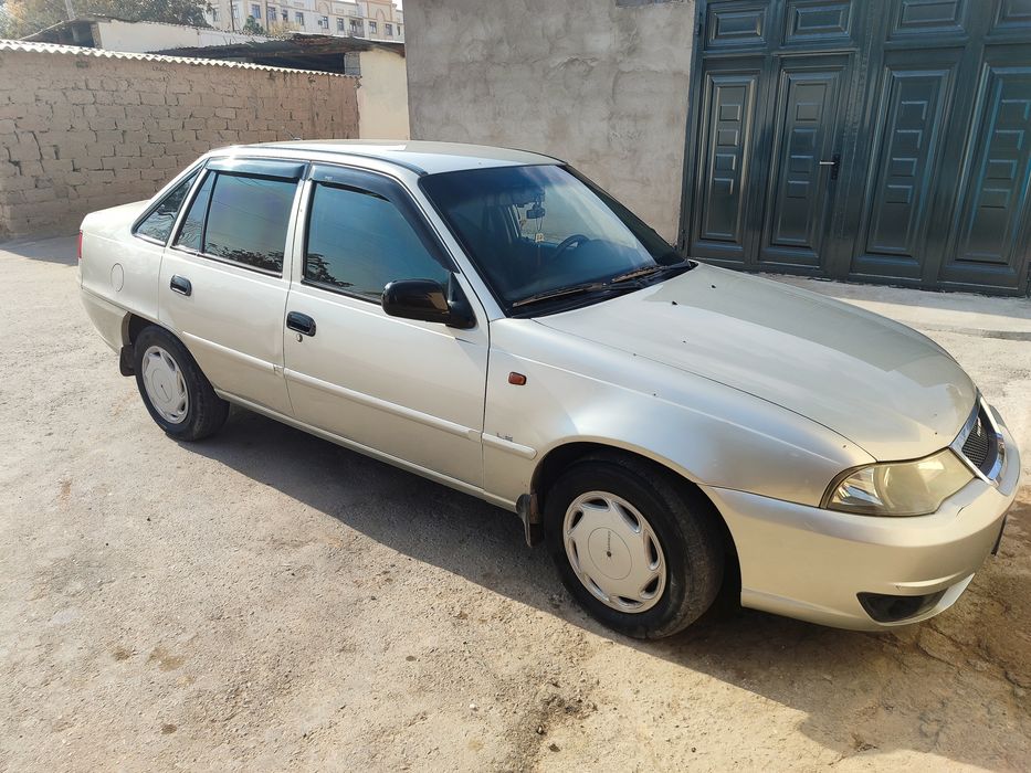 Продается Nexia2 супер салон