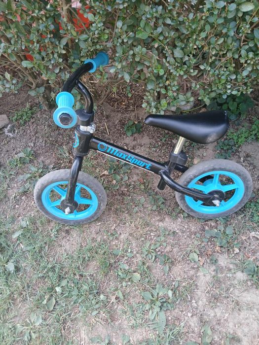 Баланс колело и колело с педали