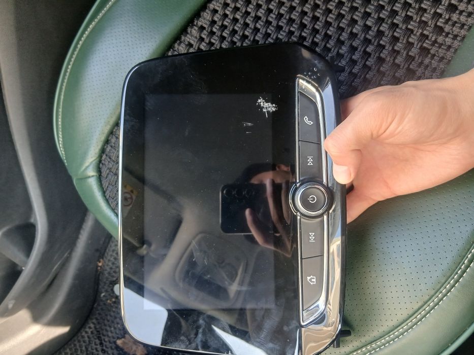 Tracker manitor holati yangi azgina ishlagan.