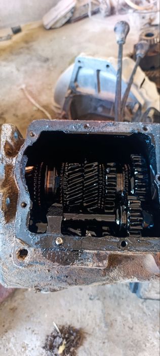 Karobka sotiladi yangi