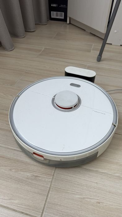 Продам робот пылесос