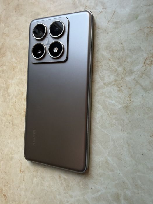Xiaomi 14T PRO  512 GB + оригинално зарядно 120W